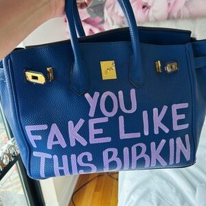 Sonique Saturday 35CM | Blue with Lavender Lettering Bag